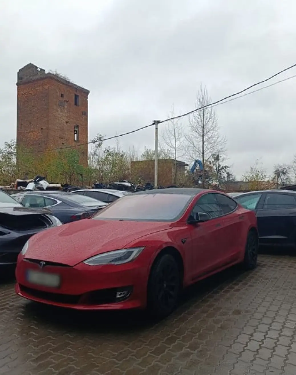 Ремонт Tesla